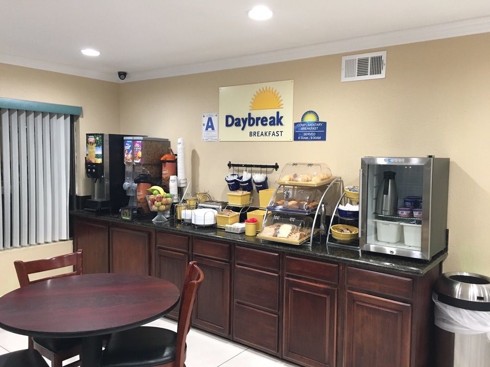 Days Inn & Suites Sdsu - La Mesa - San Diego Buitenkant foto